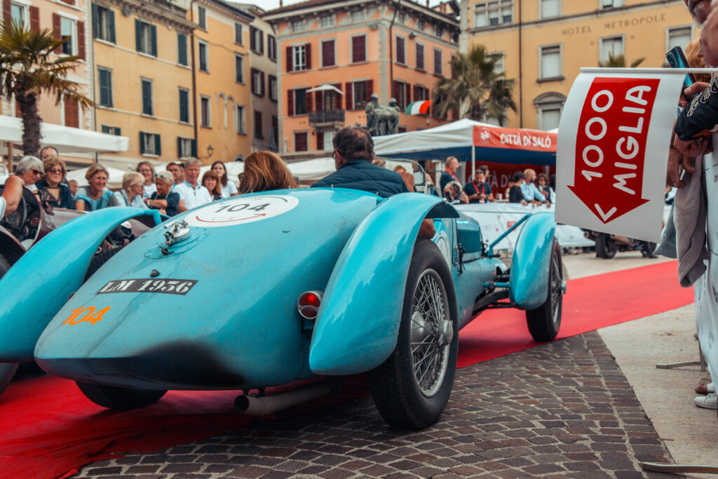 The Night He Turned Off His Headlights: Nuvolari’s Legendary 1000 Miglia Win